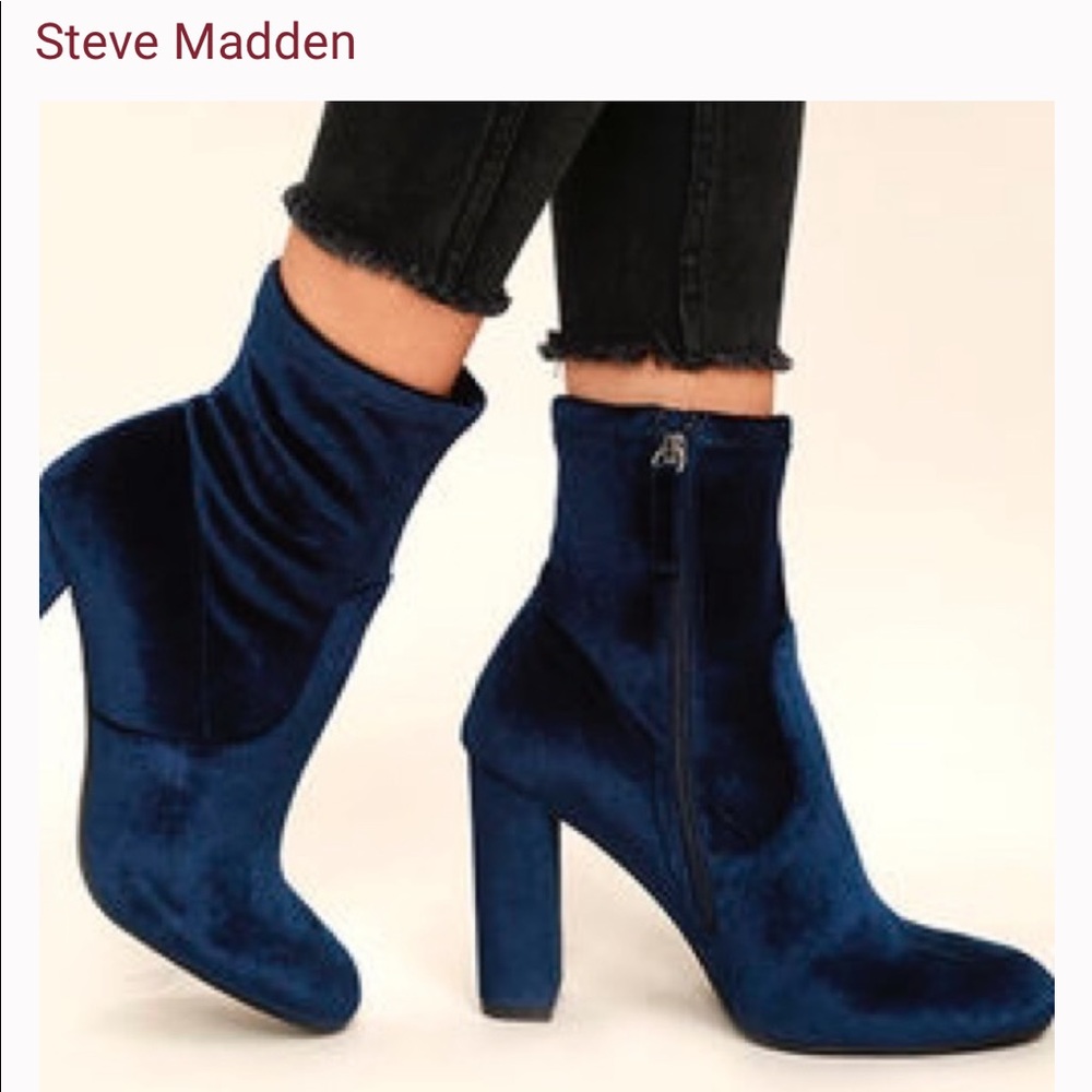 SOLD Steve Madden Booties